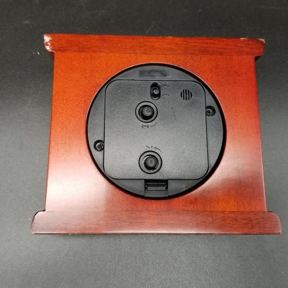 Hampton Quartz Wood Mantle Shelf Clock Time Medium Brown 4.50" WORKS - Picture 2 of 12